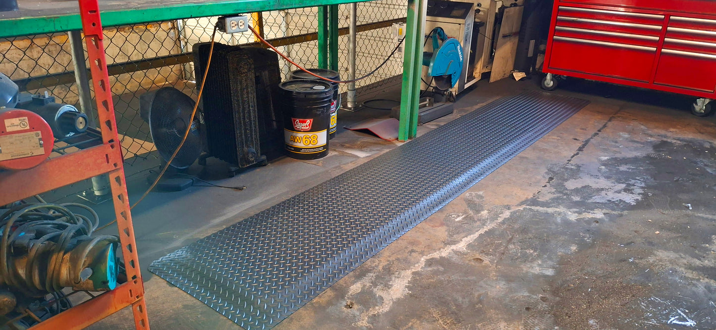 American Classic® Diamond Plate Anti-Fatigue Mat