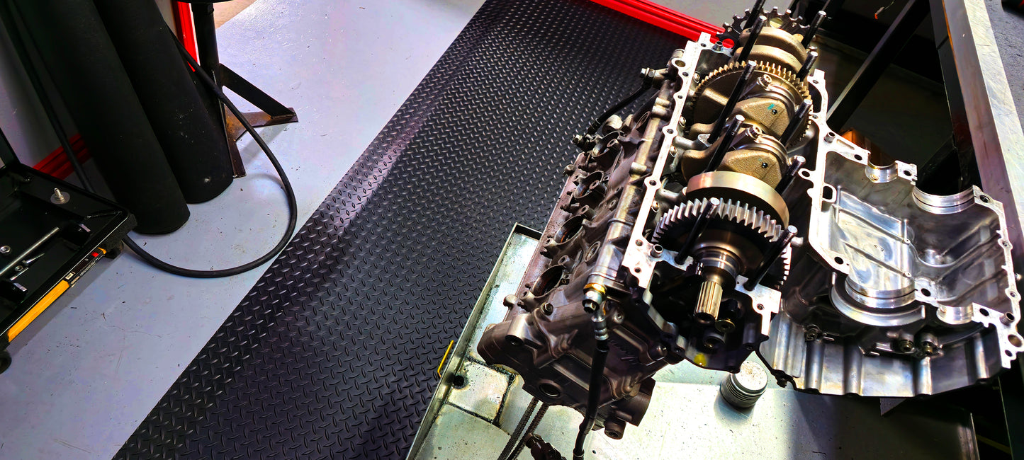American Classic® Diamond Plate Anti-Fatigue Mat