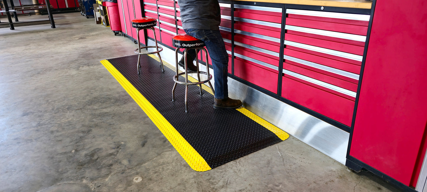 American Classic® Diamond Plate Anti-Fatigue Mat