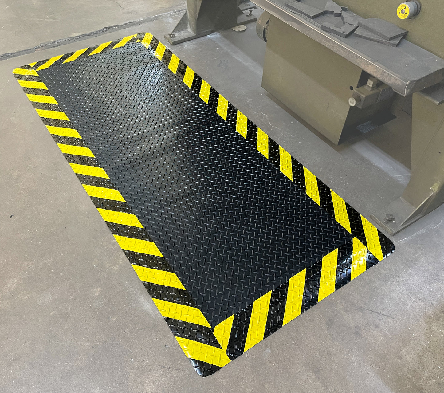 Diamond Plate Chevron Anti-Fatigue