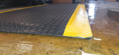 Diamond Plate Knobbed-Back® Anti-Fatigue Mat