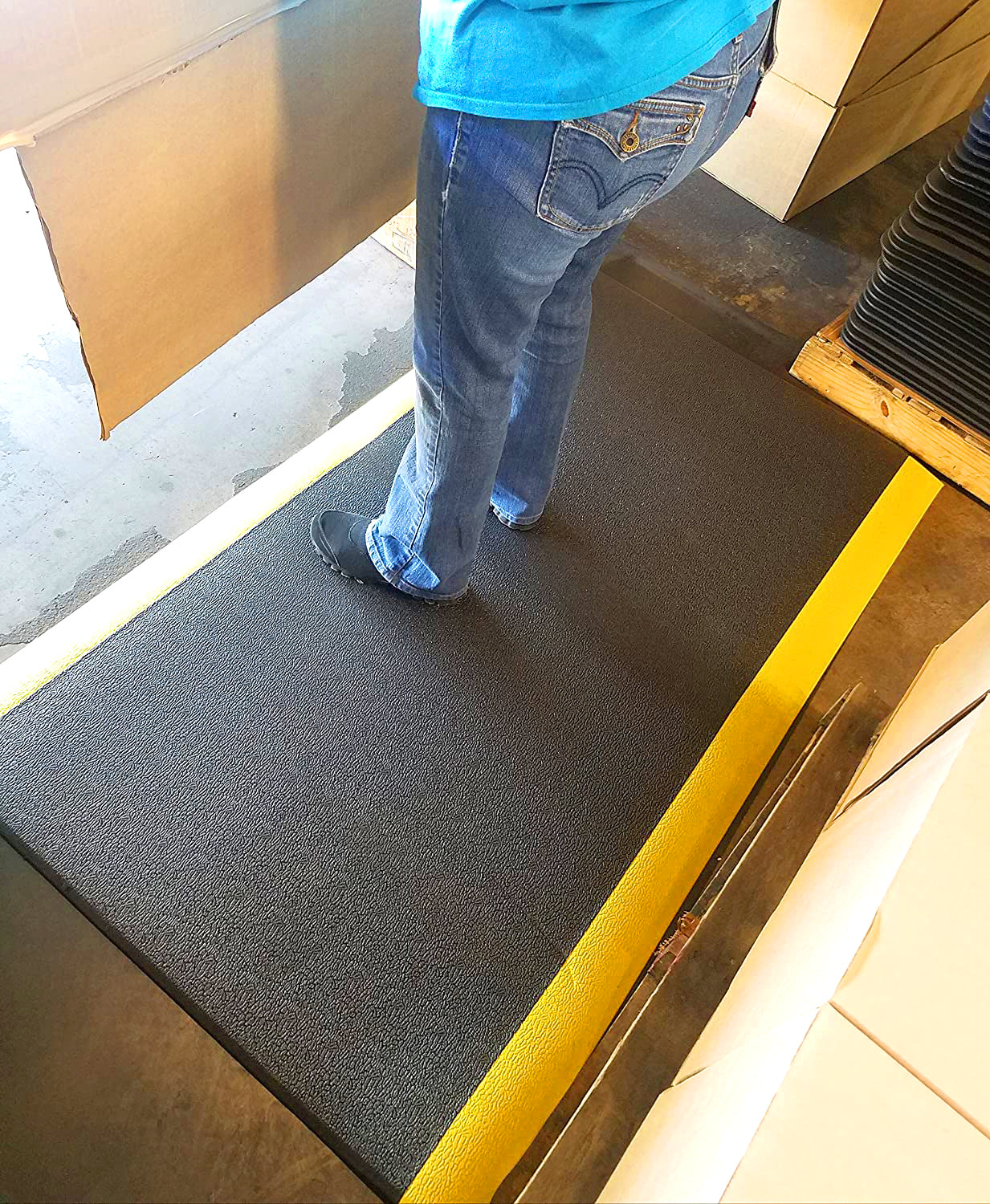 Comfort Step™ Safety Anti-Fatigue Mat – Rhino Mats