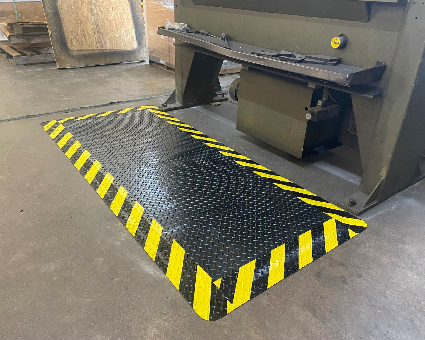Diamond Plate Chevron® Anti-Fatigue Mat
