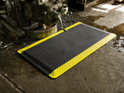 Diamond Plate Knobbed-Back® Anti-Fatigue Mat