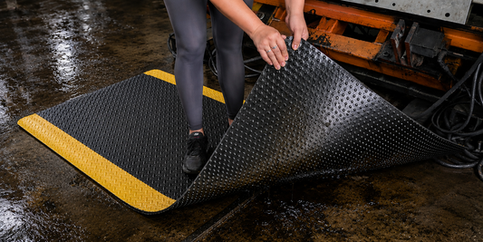 Diamond Plate Knobbed-Back® Anti-Fatigue Mat
