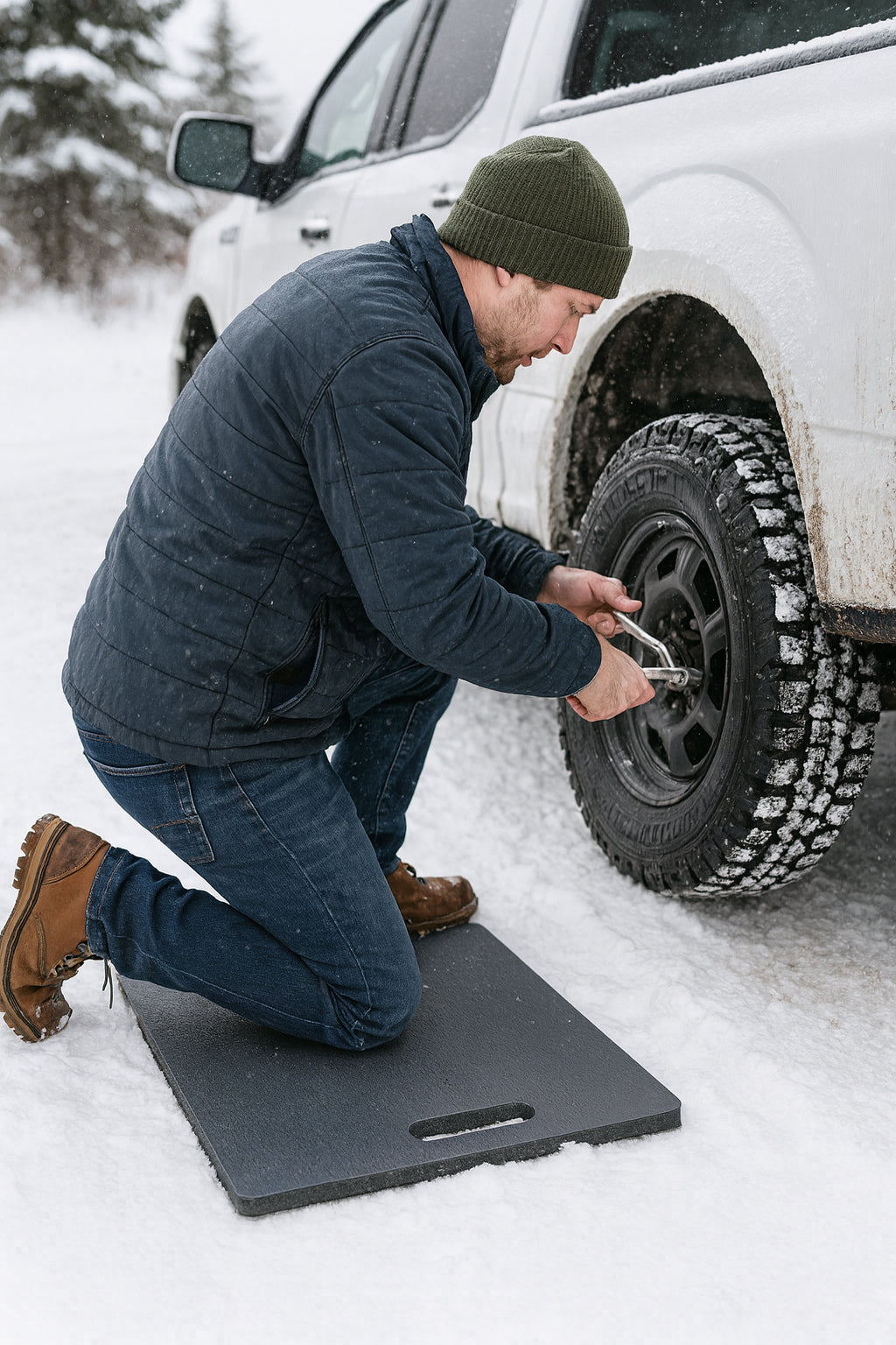 Rhino Knobbed Back Knee Pad® – Heavy-Duty Industrial Kneeling Pad