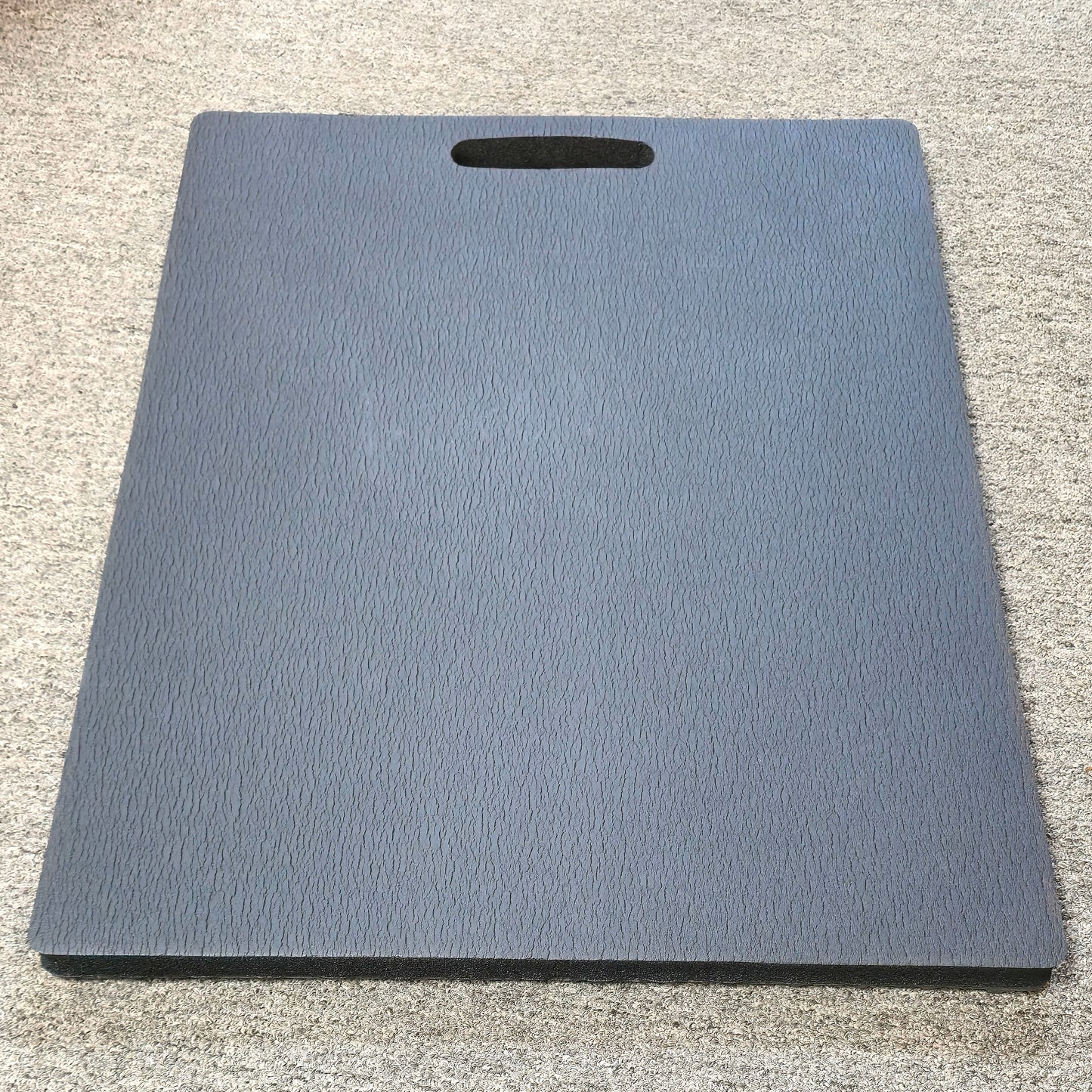 Rhino Knobbed Back Knee Pad® – Heavy-Duty Industrial Kneeling Pad