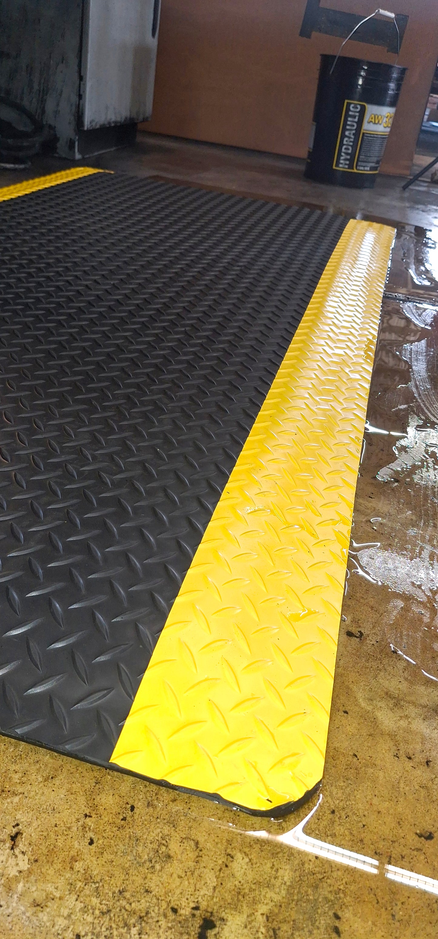 Diamond Plate Knob-Back® Anti Fatigue
